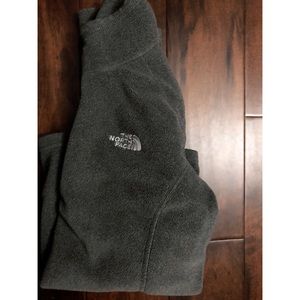 North face || smoke free home.